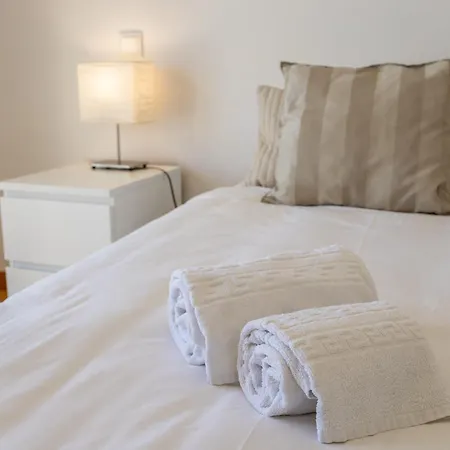 Carmona A T2 - By Smarthomes شقة ساو مارتينهو دو بورتو