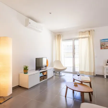 Carmona A T2 - By Smarthomes